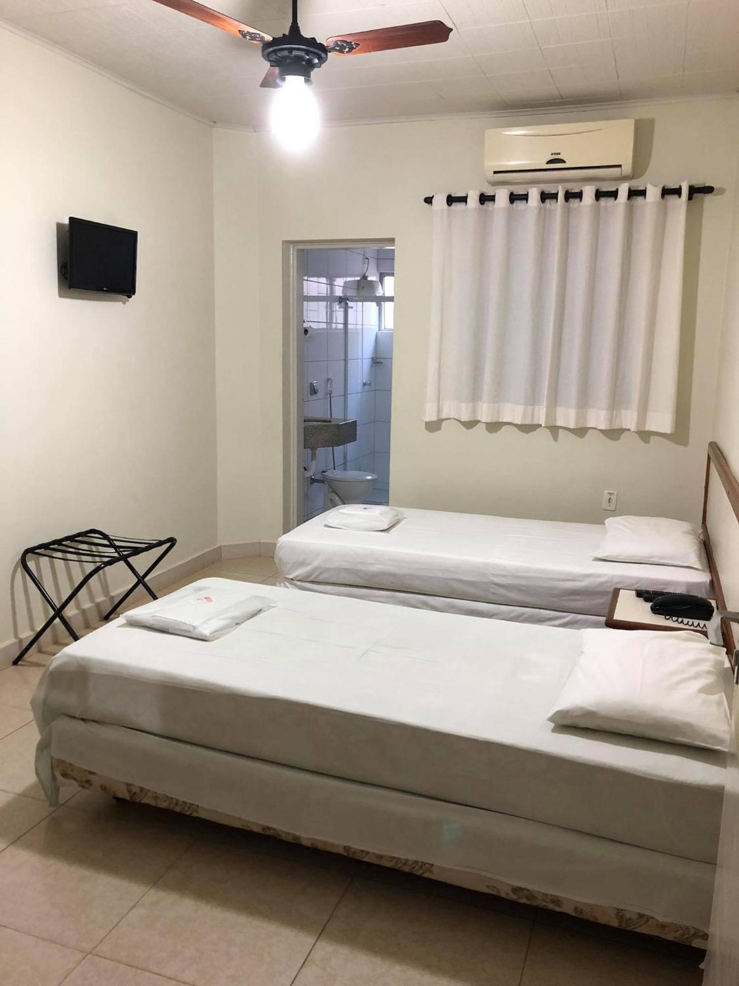 Regio Plaza Hotel Ourinhos Kültér fotó