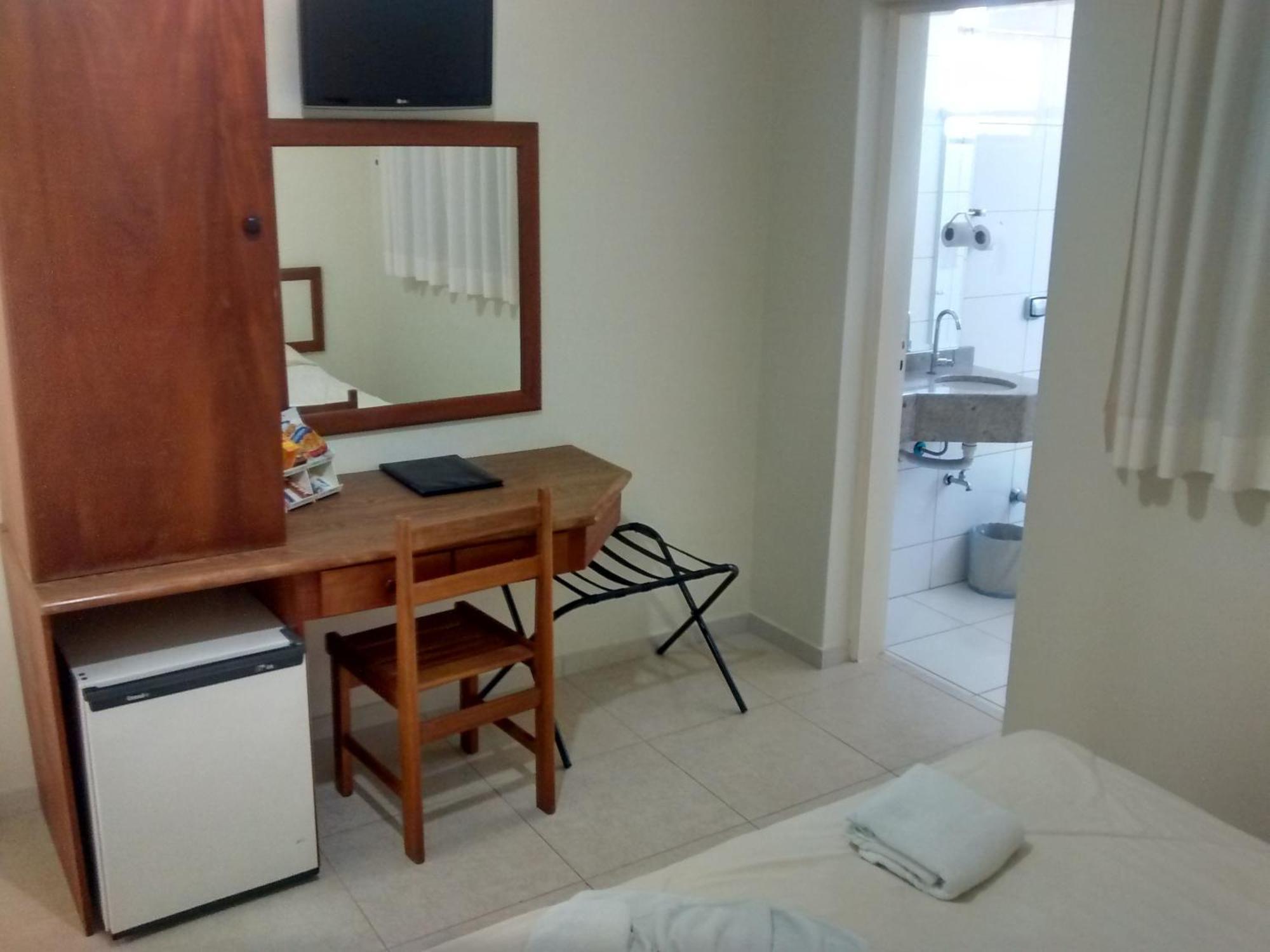 Regio Plaza Hotel Ourinhos Kültér fotó